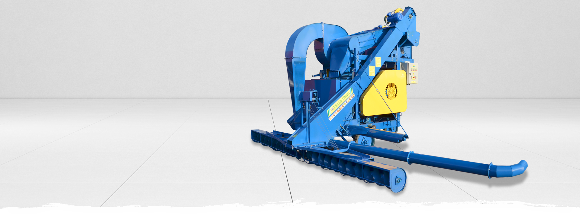 OBC-25 self-propelled grain cleaning machine, photo